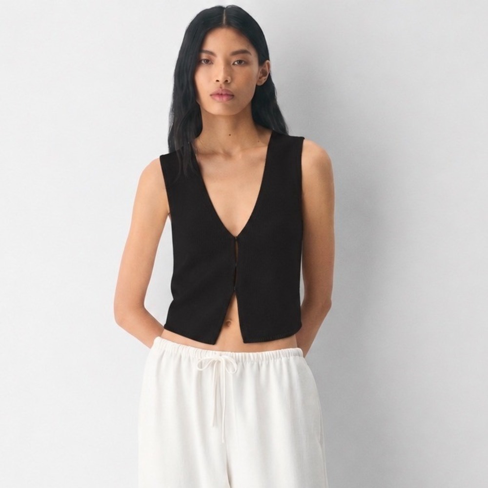 Wilfred Aritzia Basque Sweater Vest Black Cotton Knit Button Front Size Small